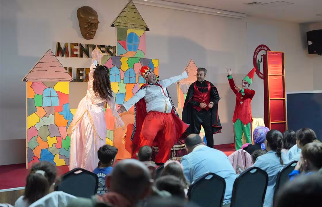 Children Met Art and Fun at the Festival